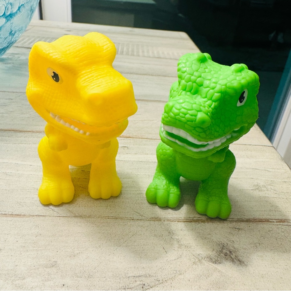 GI-GO Re-Evolution Dinosaurs 3"‎ Lot of 2 Pretend Play Action Figure Toddler